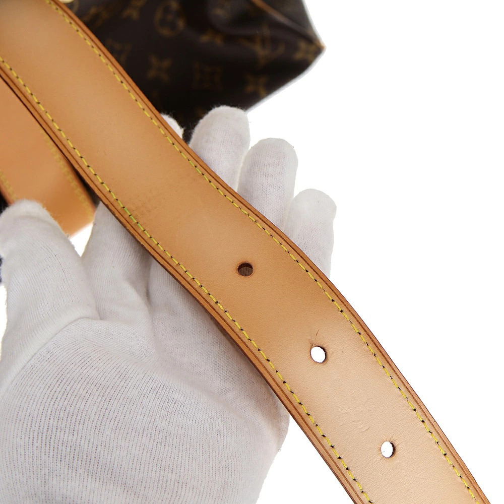 Louis Vuitton Manhattan Handbag Monogram
